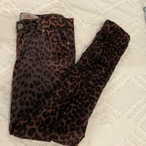 🔴VELVET LEOPARD PRINT JEANS🔴
